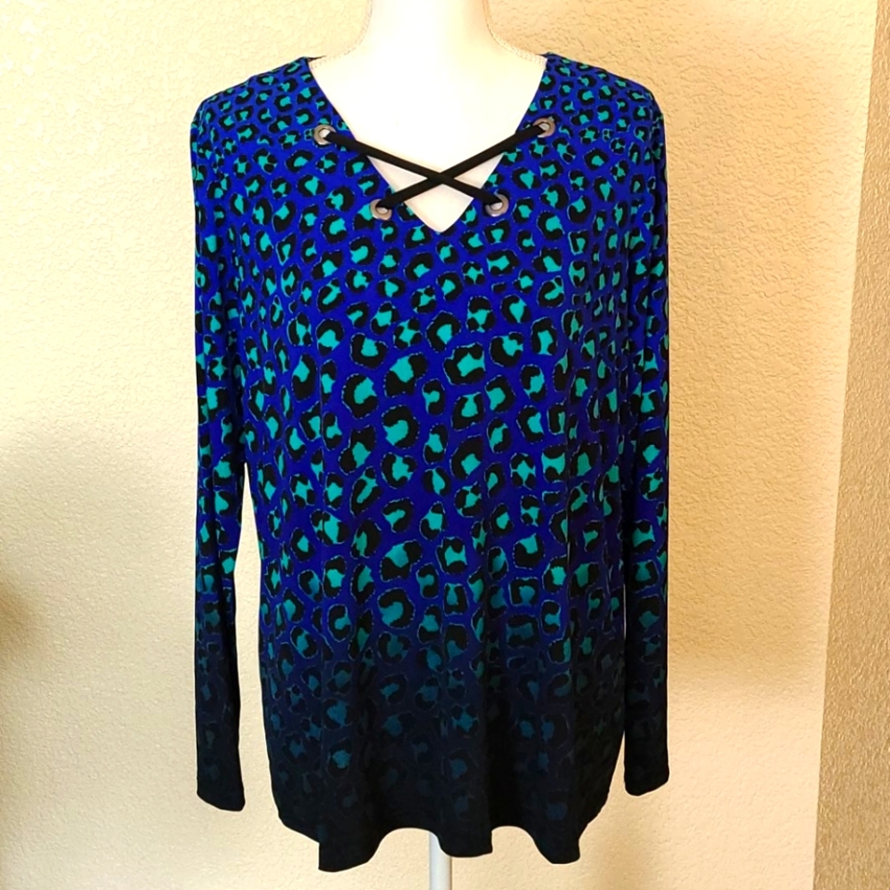 NWT Bob Mackie animal print ombre top, M